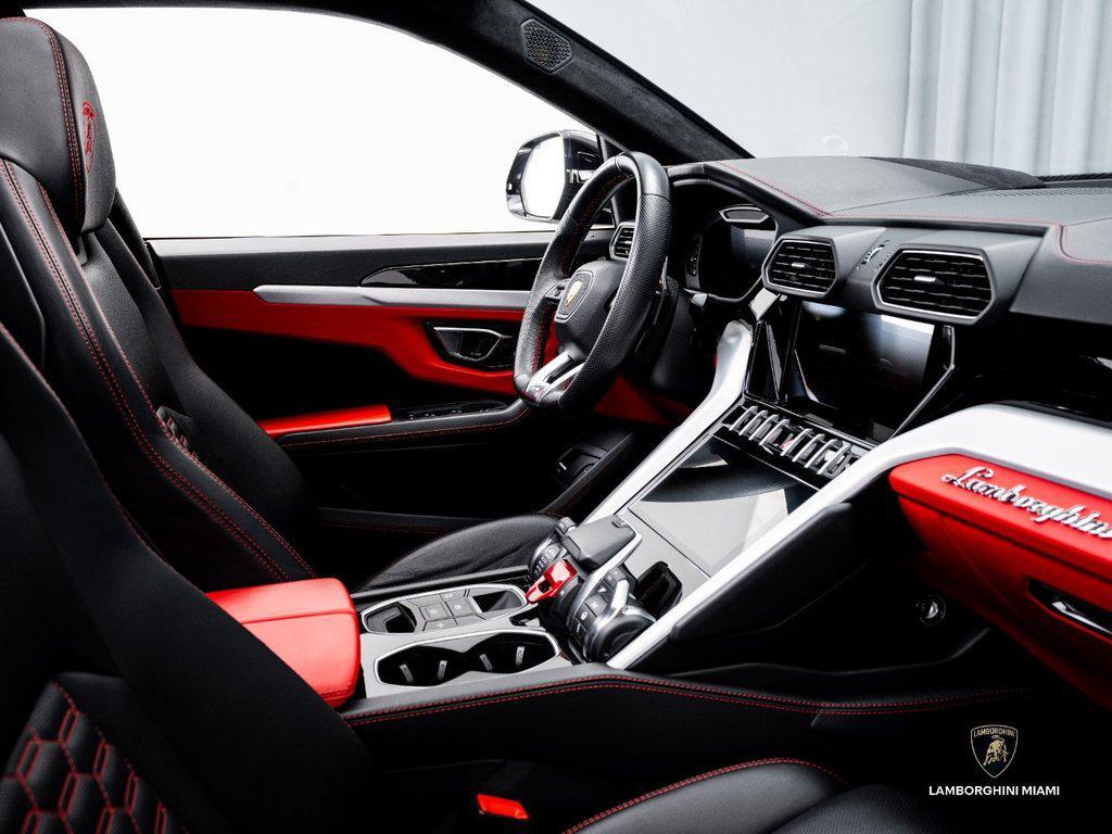 2022 Lamborghini Urus Graphite Capsule AWD North Miami Beach FL