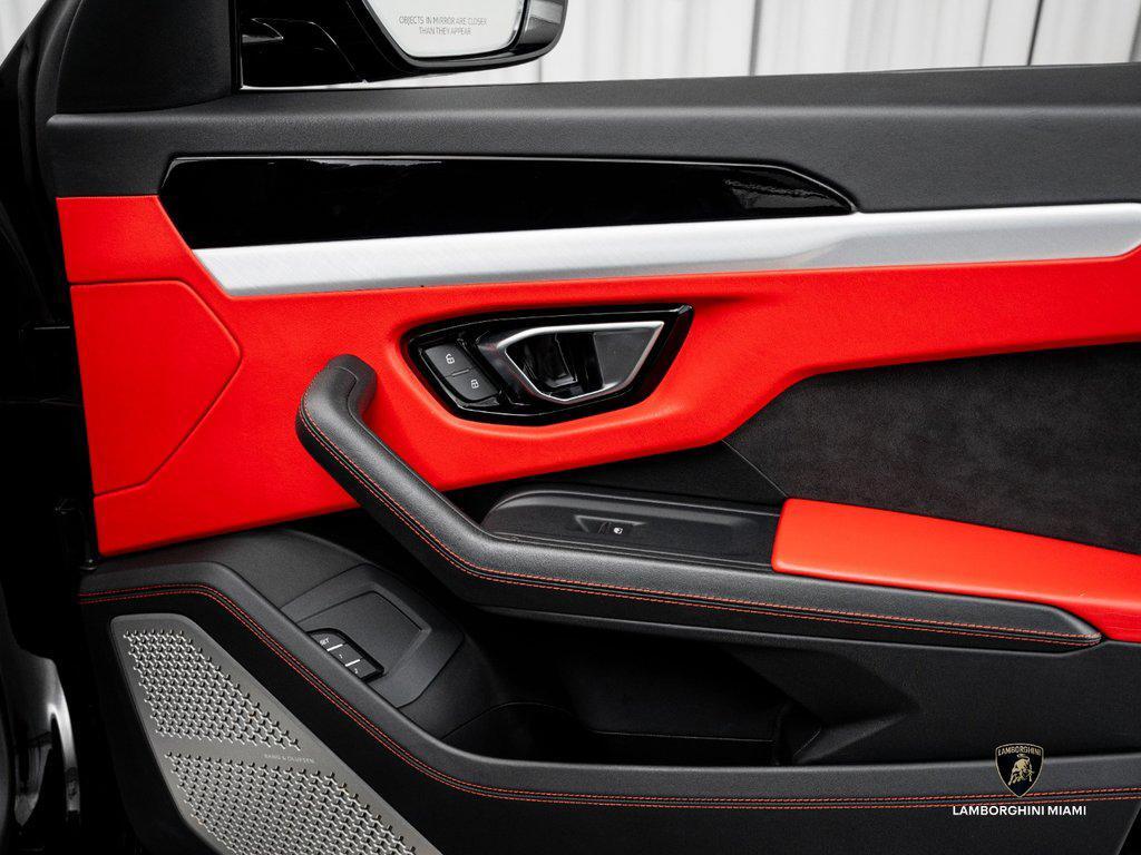 2022 Lamborghini Urus Graphite Capsule AWD North Miami Beach FL