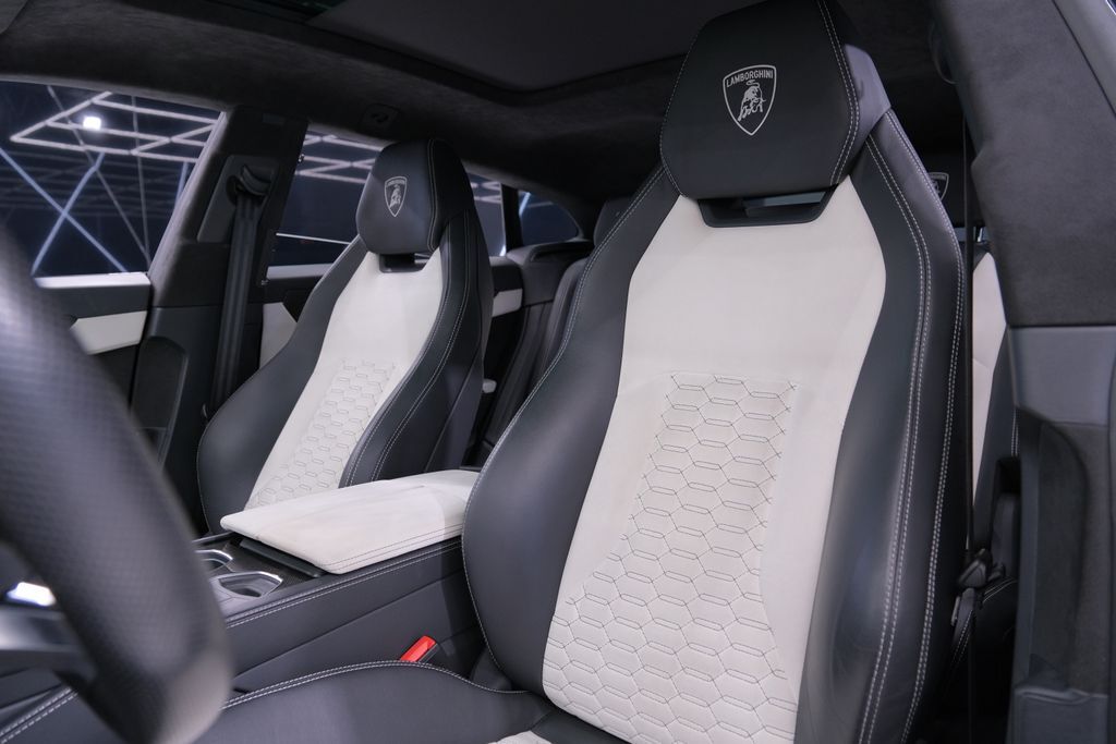 2022 Lamborghini Urus Graphite Capsule Miami FL