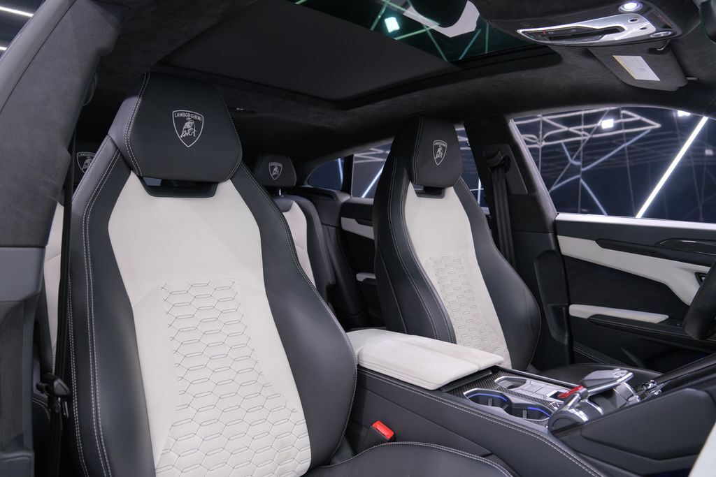 2022 Lamborghini Urus Graphite Capsule Miami FL