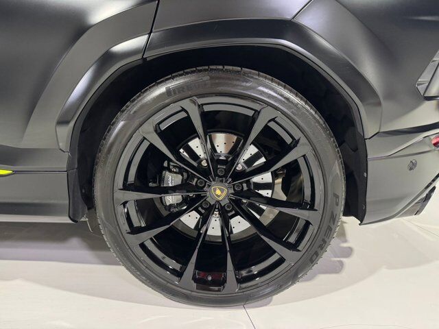 2022 Lamborghini Urus Graphite Capsule, Nero Noctus Matt paint, Bang & Olufsen audio AND MUCH MORE!! Fort Lauderdale FL