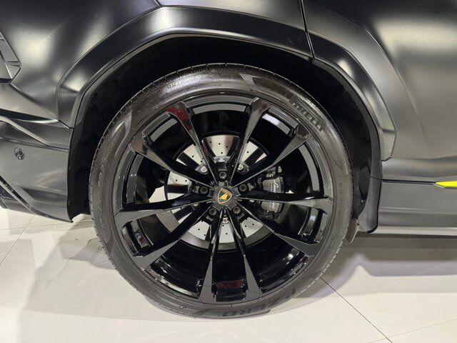 2022 Lamborghini Urus Graphite Capsule, Nero Noctus Matt paint, Bang & Olufsen audio AND MUCH MORE!! Fort Lauderdale FL