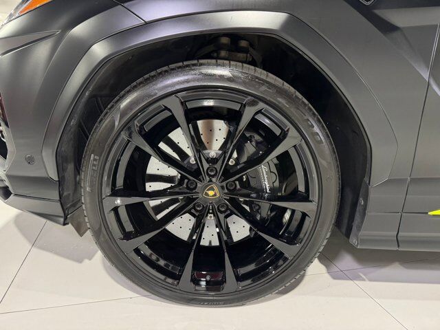 2022 Lamborghini Urus Graphite Capsule, Nero Noctus Matt paint, Bang & Olufsen audio AND MUCH MORE!! Fort Lauderdale FL