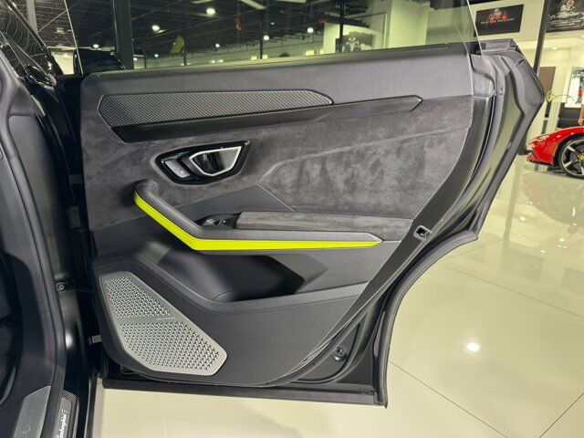 2022 Lamborghini Urus Graphite Capsule, Nero Noctus Matt paint, Bang & Olufsen audio AND MUCH MORE!! Fort Lauderdale FL