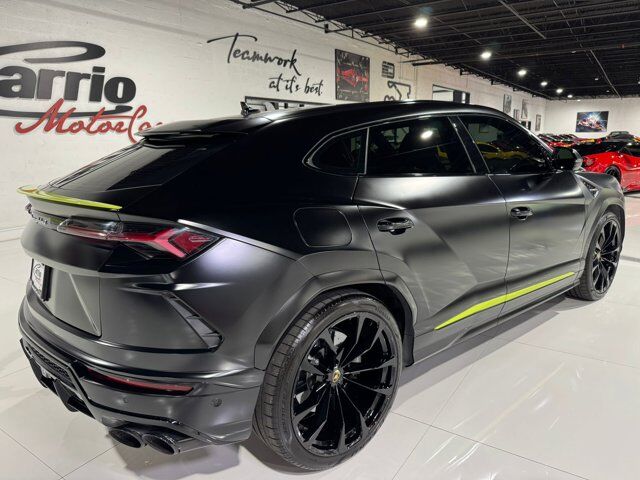 2022 Lamborghini Urus Graphite Capsule, Nero Noctus Matt paint, Bang & Olufsen audio AND MUCH MORE!! Fort Lauderdale FL