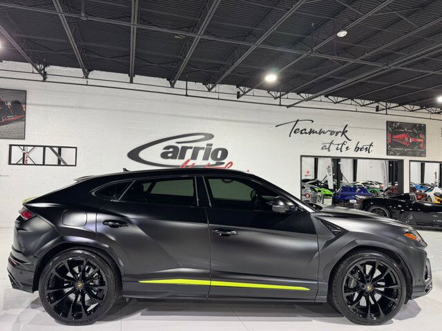 2022 Lamborghini Urus Graphite Capsule, Nero Noctus Matt paint, Bang & Olufsen audio AND MUCH MORE!! Fort Lauderdale FL