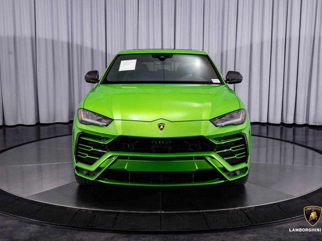 2022 Lamborghini Urus Graphite Capsule