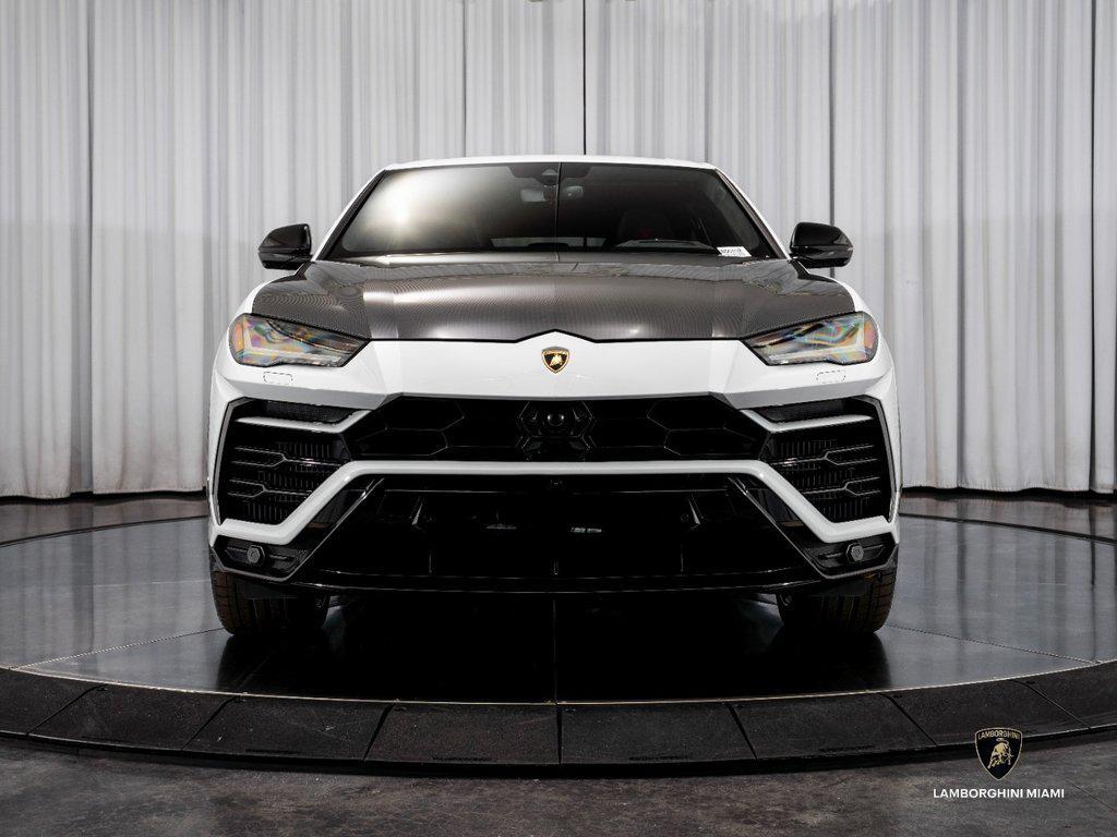 2022 Lamborghini Urus Graphite Capsule