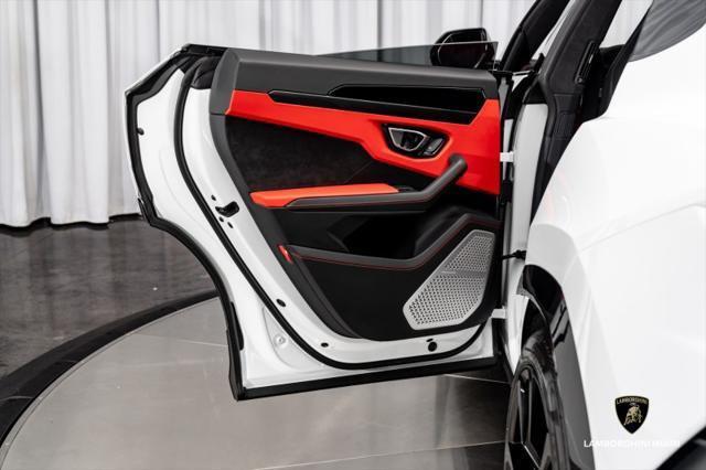 2022 Lamborghini Urus Graphite Capsule North Miami Beach FL