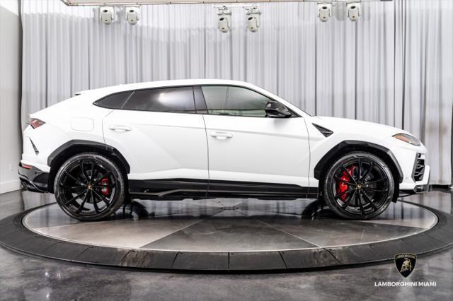 2022 Lamborghini Urus Graphite Capsule North Miami Beach FL