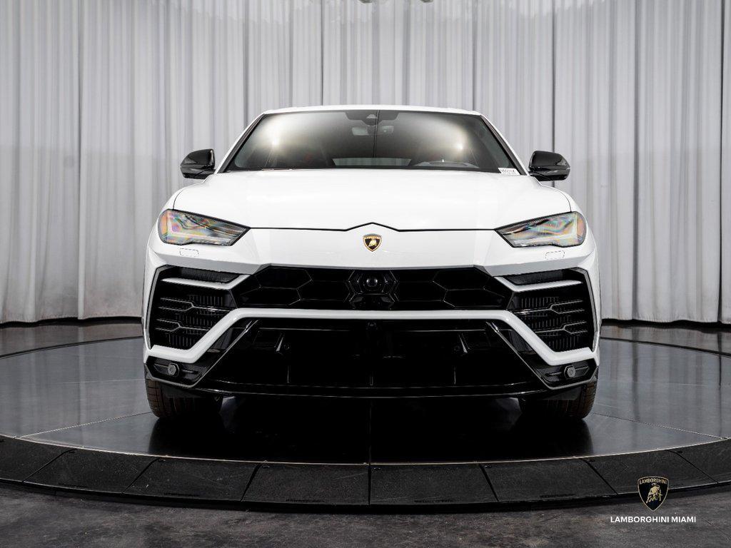 2022 Lamborghini Urus Graphite Capsule