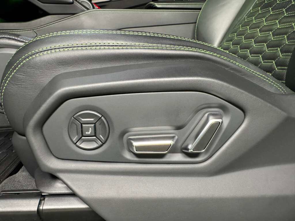 2022 Lamborghini Urus Grigio Nimbus paint, exterior carbon fiber trim, Bang & Olufsen audio system AND MUCH MORE!!! Fort Lauderdale FL