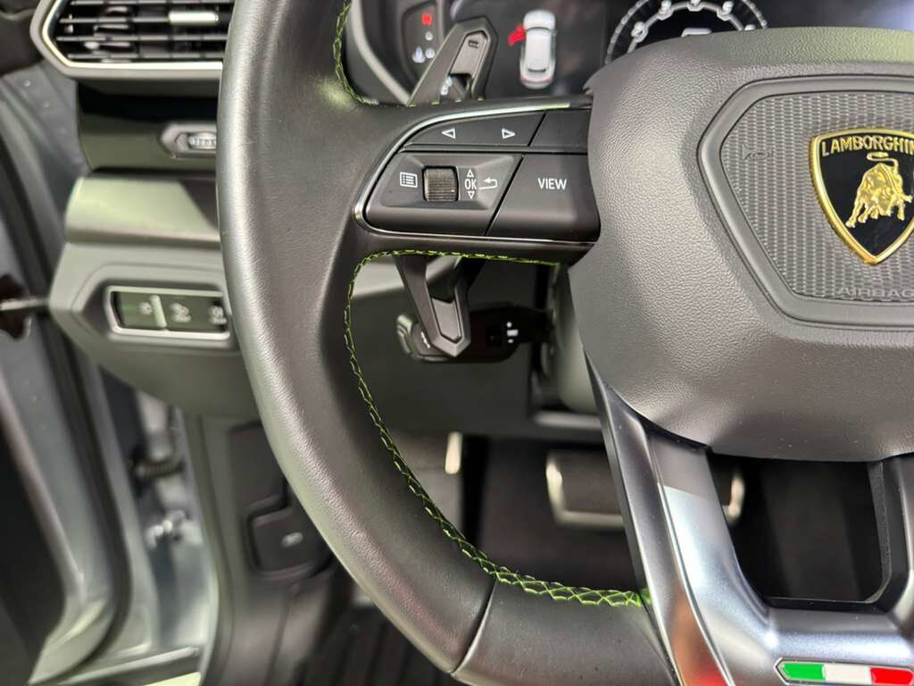 2022 Lamborghini Urus Grigio Nimbus paint, exterior carbon fiber trim, Bang & Olufsen audio system AND MUCH MORE!!! Fort Lauderdale FL