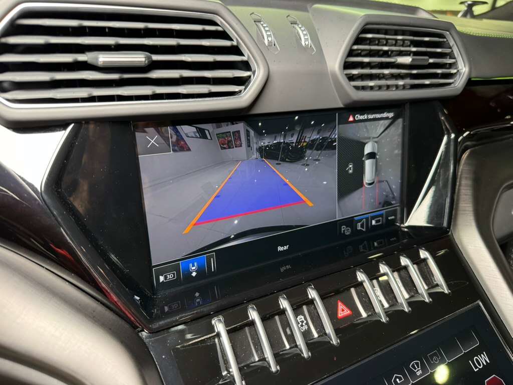 2022 Lamborghini Urus Grigio Nimbus paint, exterior carbon fiber trim, Bang & Olufsen audio system AND MUCH MORE!!! Fort Lauderdale FL