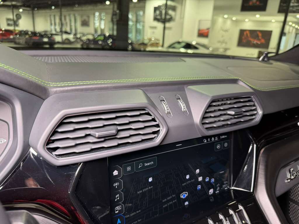 2022 Lamborghini Urus Grigio Nimbus paint, exterior carbon fiber trim, Bang & Olufsen audio system AND MUCH MORE!!! Fort Lauderdale FL