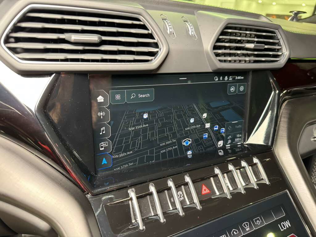 2022 Lamborghini Urus Grigio Nimbus paint, exterior carbon fiber trim, Bang & Olufsen audio system AND MUCH MORE!!! Fort Lauderdale FL