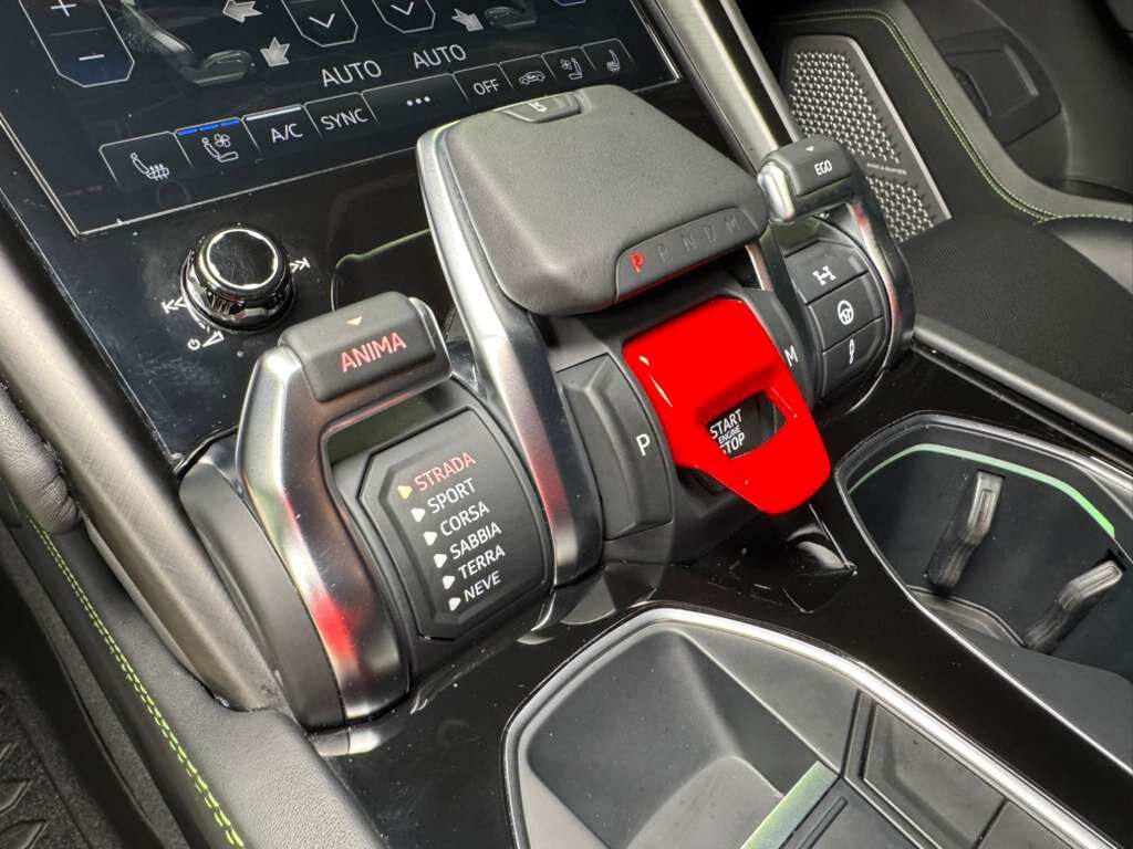 2022 Lamborghini Urus Grigio Nimbus paint, exterior carbon fiber trim, Bang & Olufsen audio system AND MUCH MORE!!! Fort Lauderdale FL