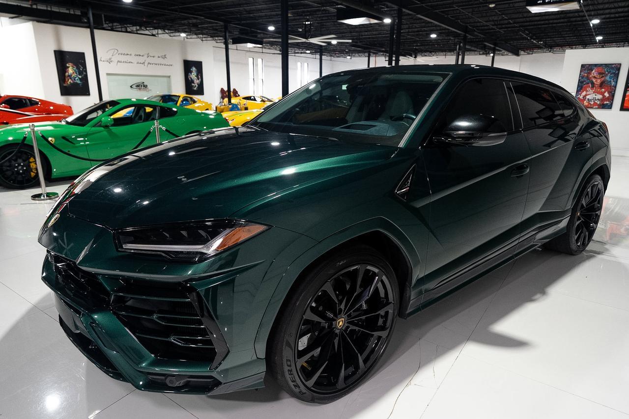 2022 Lamborghini Urus Verde Hydra paint, Ad Personam interior, pano roof, Bang & Olufsen audio system AND MUCH MORE!!!