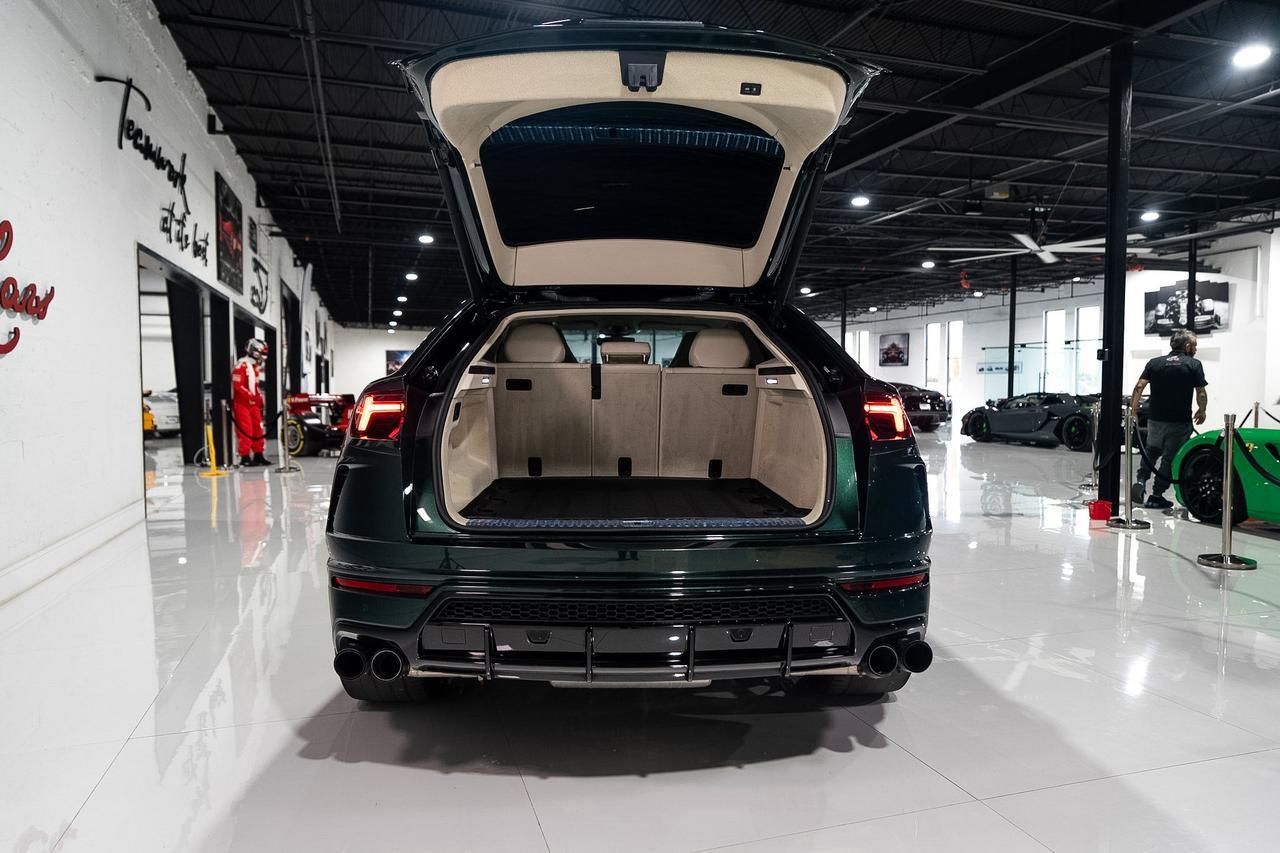 2022 Lamborghini Urus Verde Hydra paint, Ad Personam interior, pano roof, Bang & Olufsen audio system AND MUCH MORE!!! Fort Lauderdale FL
