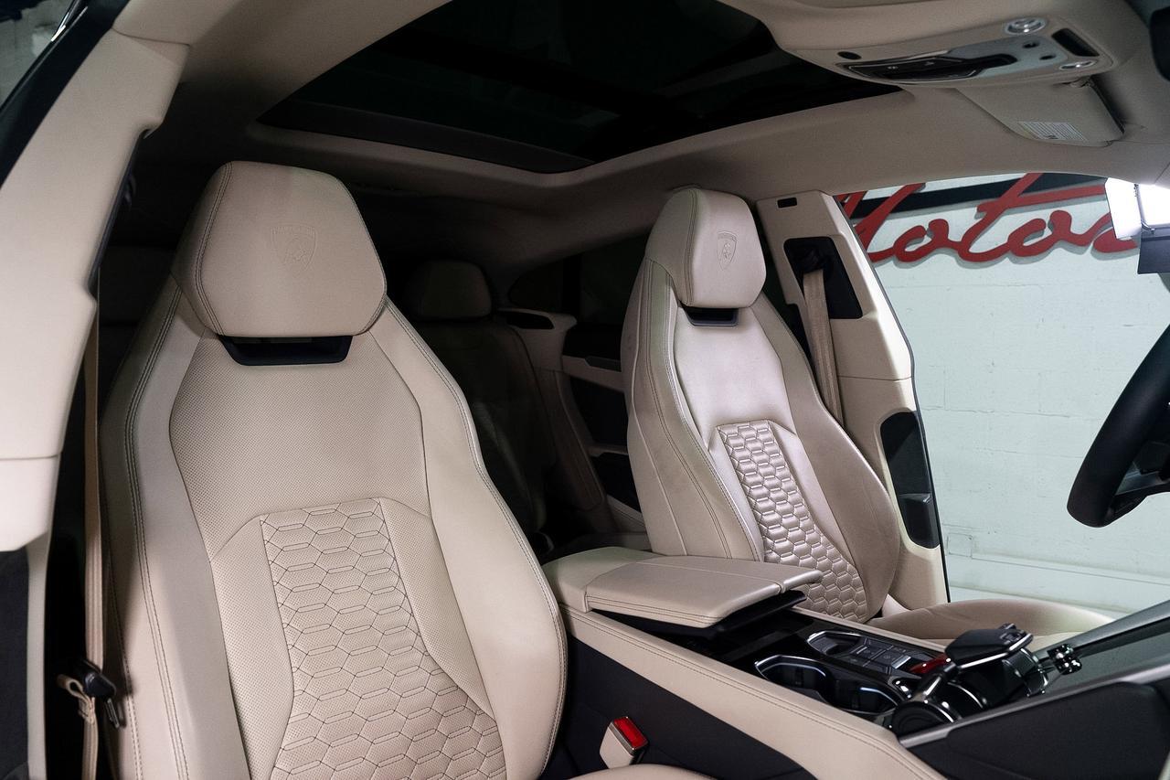 2022 Lamborghini Urus Verde Hydra paint, Ad Personam interior, pano roof, Bang & Olufsen audio system AND MUCH MORE!!! Fort Lauderdale FL