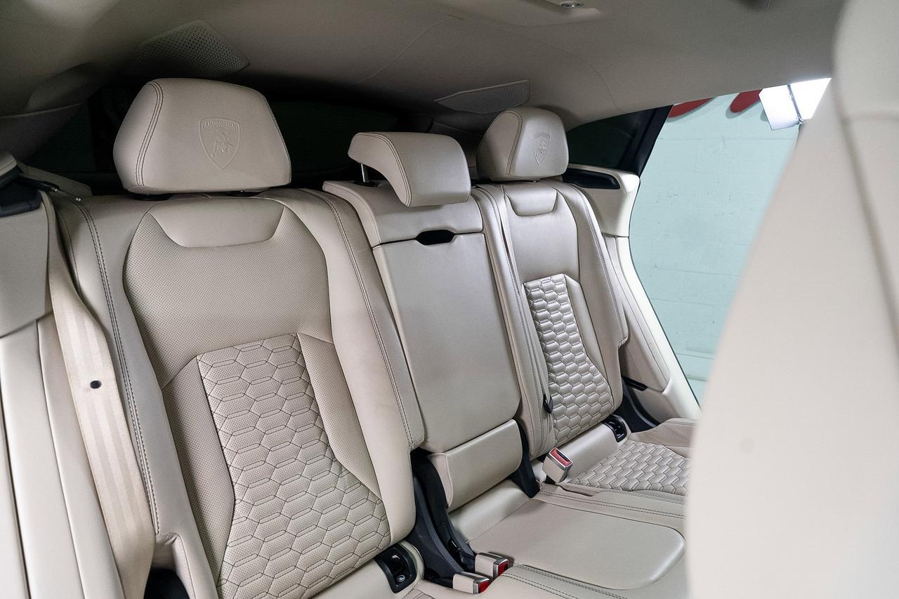 2022 Lamborghini Urus Verde Hydra paint, Ad Personam interior, pano roof, Bang & Olufsen audio system AND MUCH MORE!!! Fort Lauderdale FL