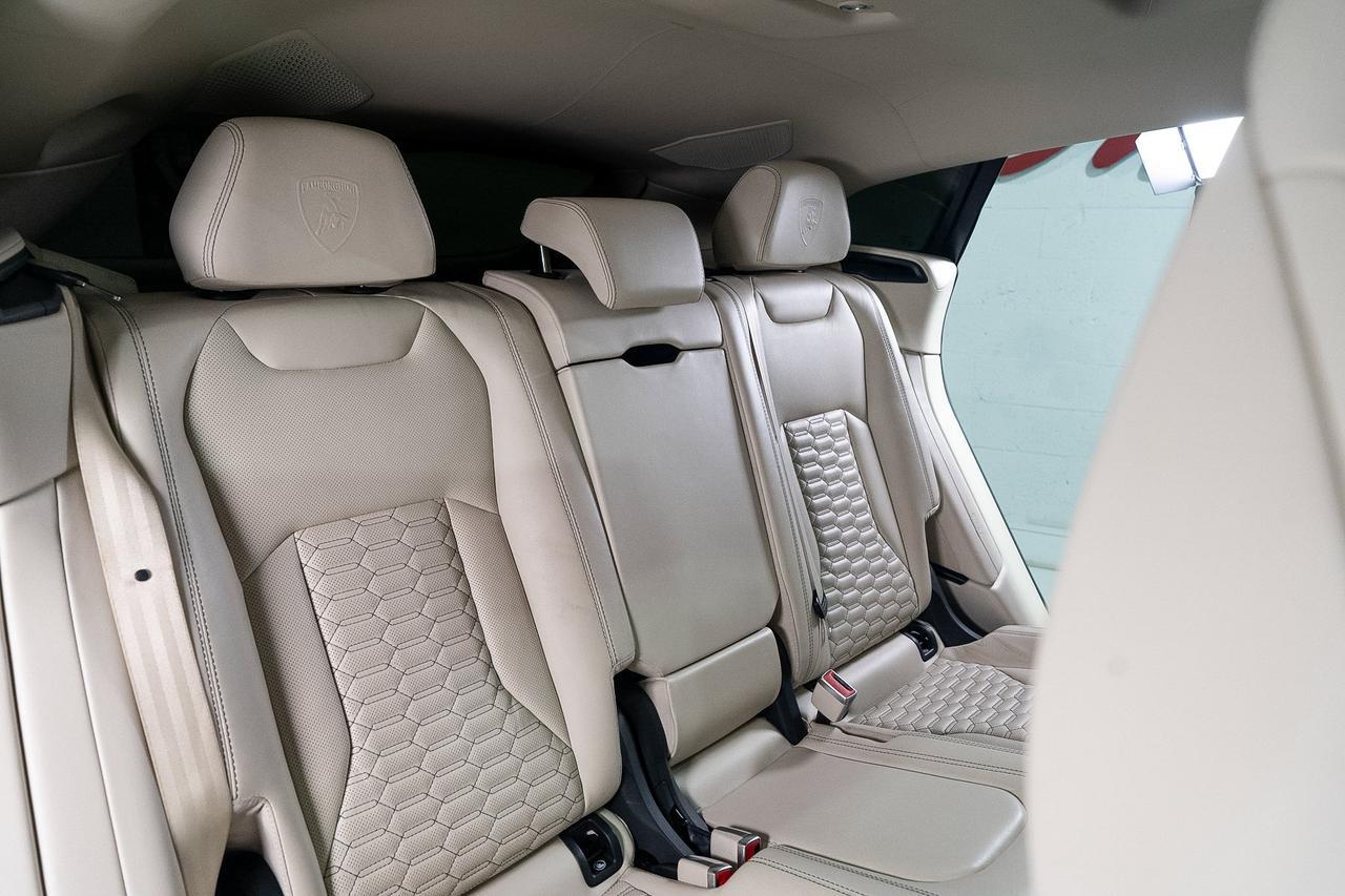 2022 Lamborghini Urus Verde Hydra paint, Ad Personam interior, pano roof, Bang & Olufsen audio system AND MUCH MORE!!! Fort Lauderdale FL