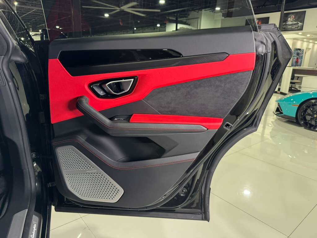 2022 Lamborghini Urus off-road build, lifted suspension, roof rack w/ LEDs, Bang & Olufsen audio system AND MUCH MORE!! Fort Lauderdale FL