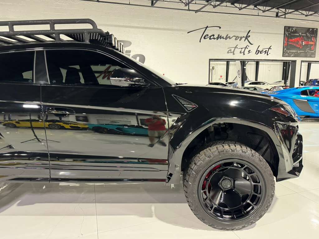 2022 Lamborghini Urus off-road build, lifted suspension, roof rack w/ LEDs, Bang & Olufsen audio system AND MUCH MORE!! Fort Lauderdale FL