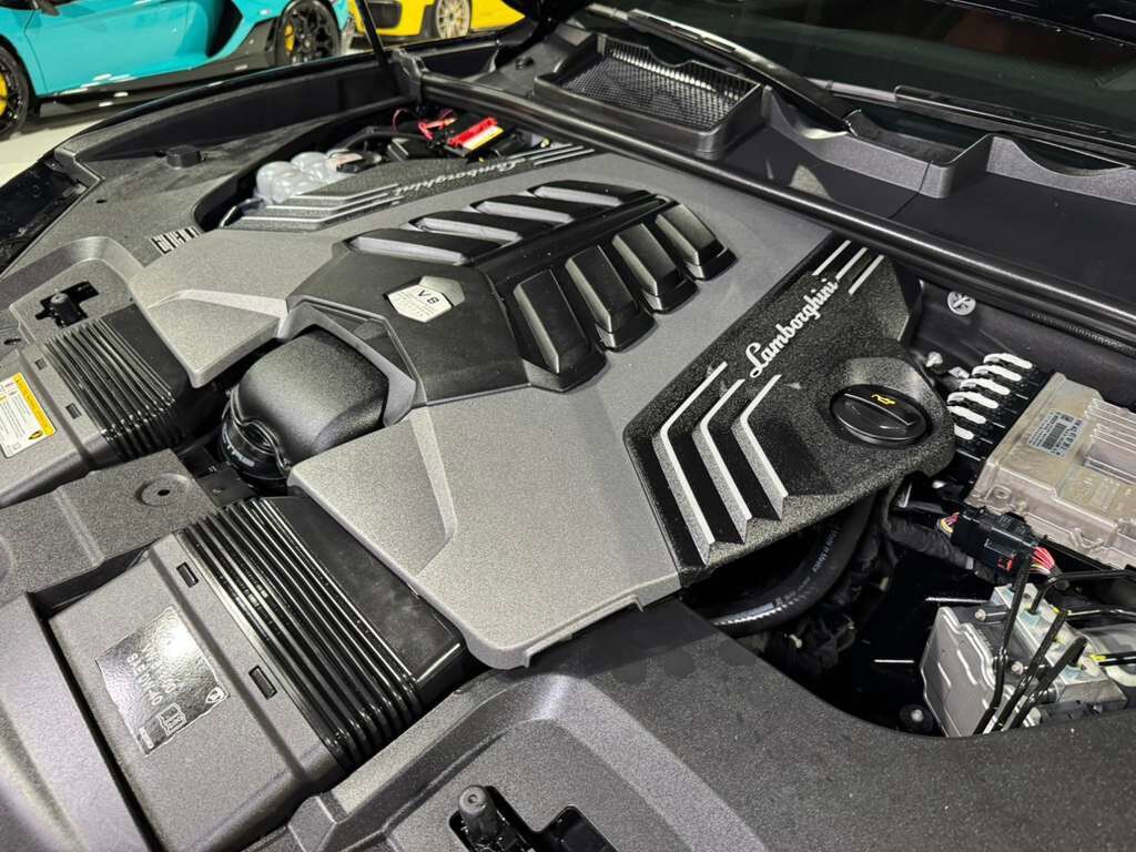 2022 Lamborghini Urus off-road build, lifted suspension, roof rack w/ LEDs, Bang & Olufsen audio system AND MUCH MORE!! Fort Lauderdale FL