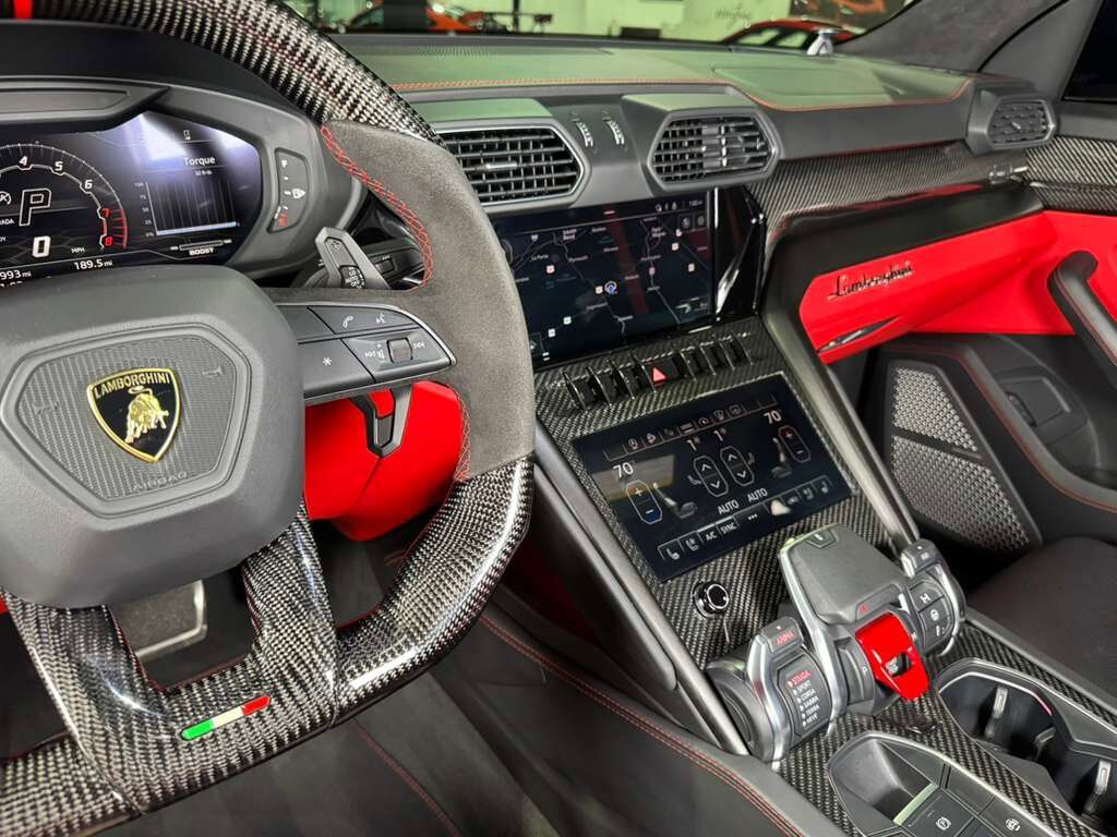 2022 Lamborghini Urus wide body kit, forged wheels, pano roof, Bang & Olufsen audio, carbon galore AND MUCH MORE!! Fort Lauderdale FL