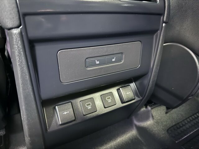 2022 Land Rover Defender 110 S Dallas TX