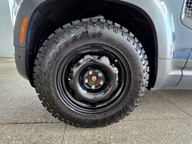 2022 Land Rover Defender 110 S Folsom CA