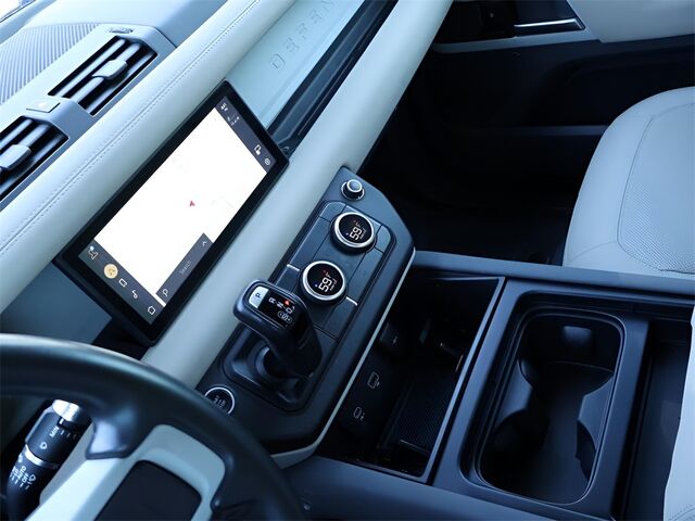 2022 Land Rover Defender 110 SE Oshkosh WI