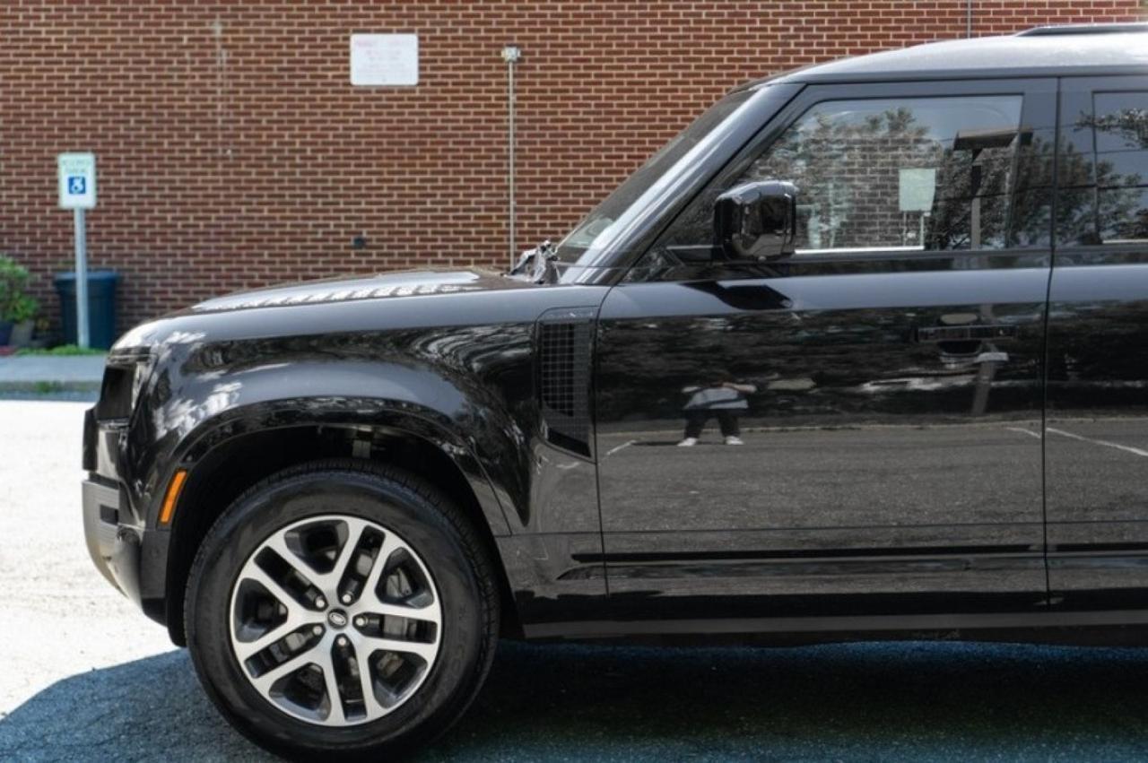 2022 Land Rover Defender 110 X-Dynamic HSE AWD Yonkers NY