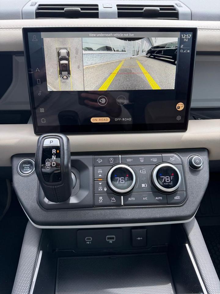 2022 Land Rover Defender 110 X-Dynamic HSE Orange MA