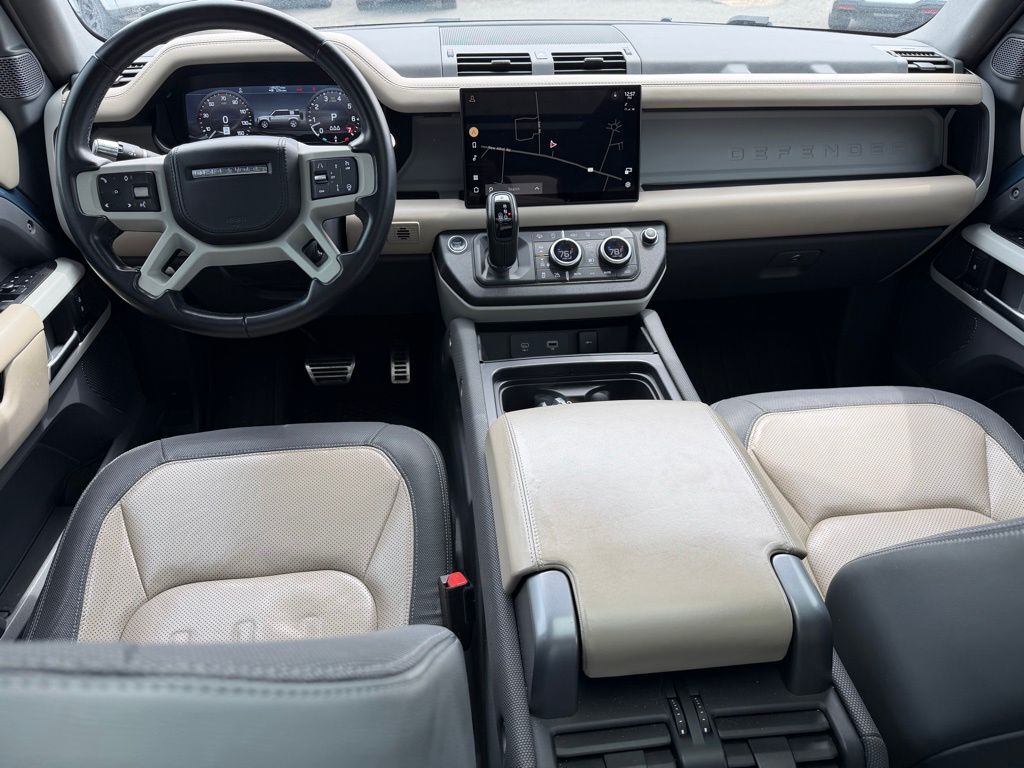 2022 Land Rover Defender 110 X-Dynamic HSE Orange MA