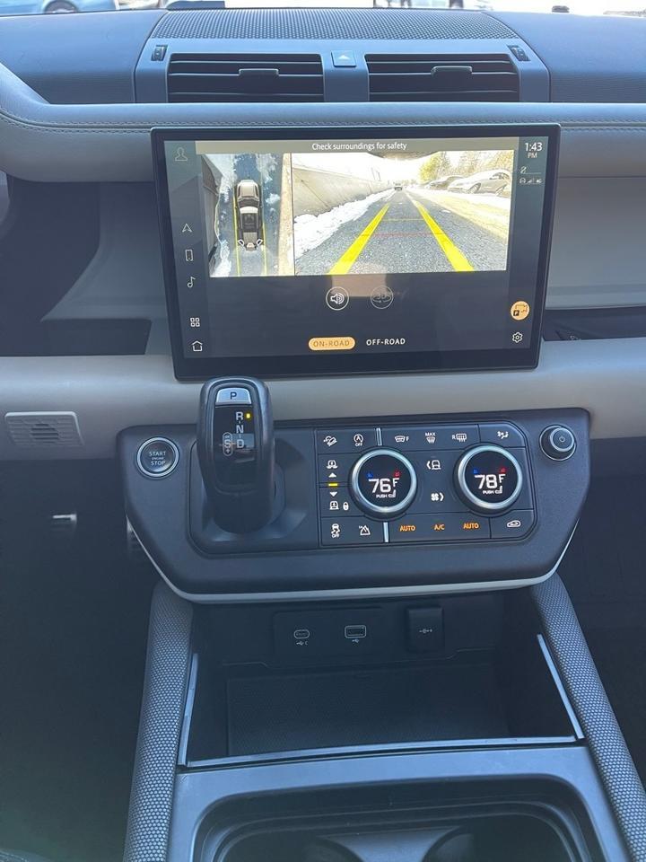 2022 Land Rover Defender 110 X-Dynamic HSE Orange MA