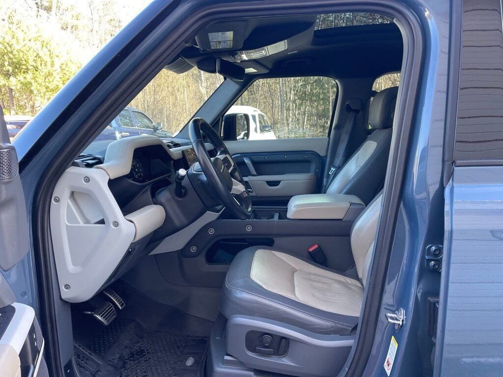 2022 Land Rover Defender 110 X-Dynamic HSE Orange MA