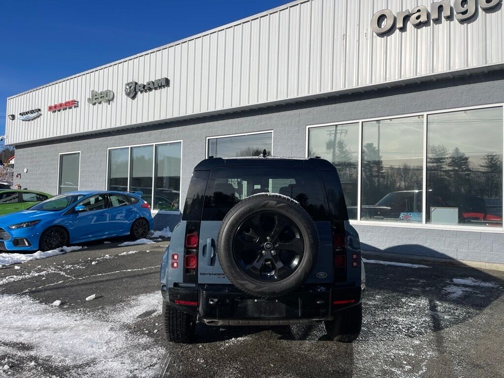 2022 Land Rover Defender 110 X-Dynamic HSE Orange MA