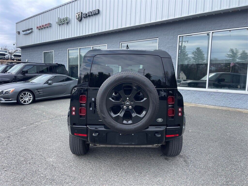 2022 Land Rover Defender 110 X-Dynamic HSE Orange MA