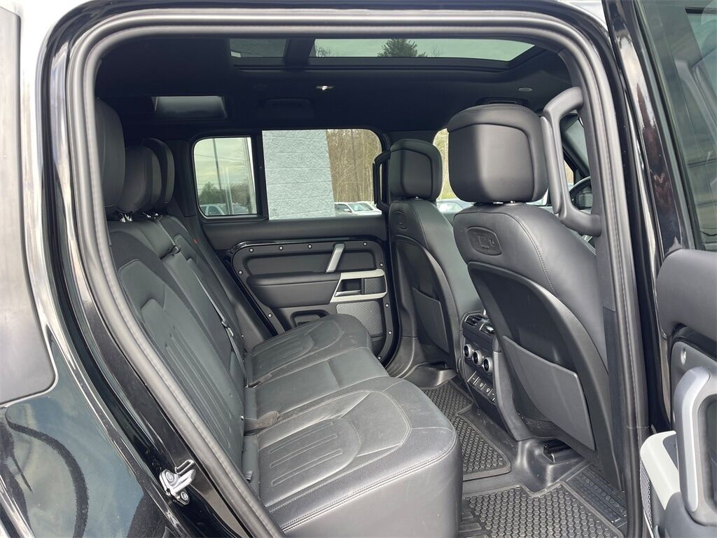 2022 Land Rover Defender 110 X-Dynamic HSE Orange MA