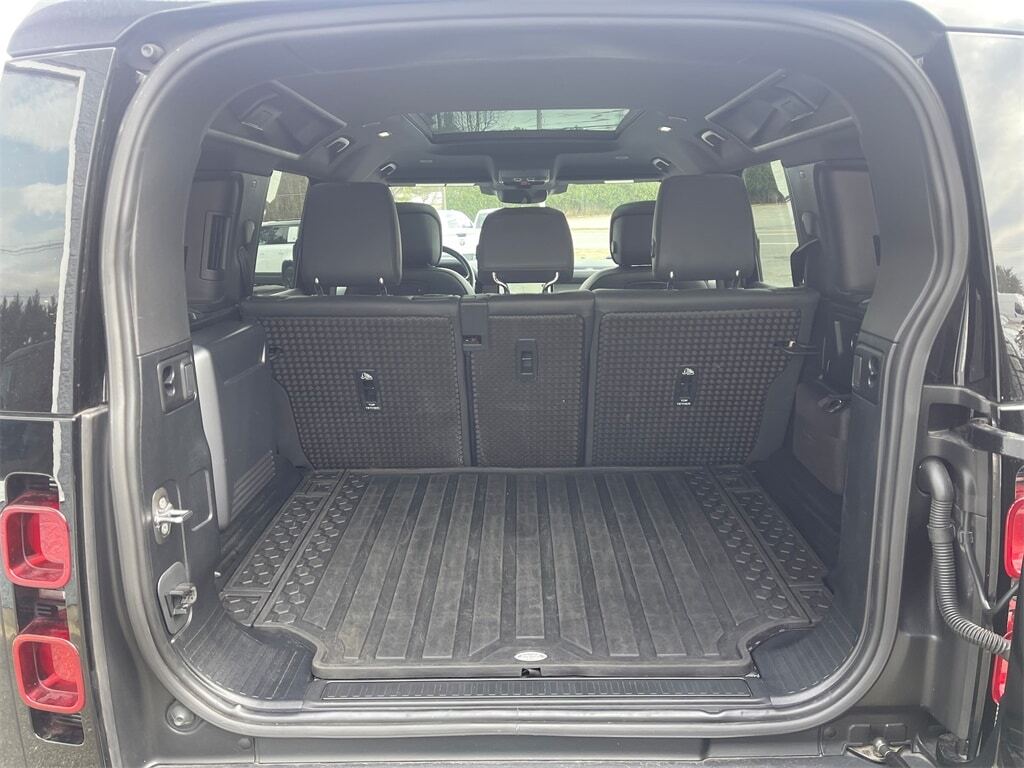 2022 Land Rover Defender 110 X-Dynamic HSE Orange MA
