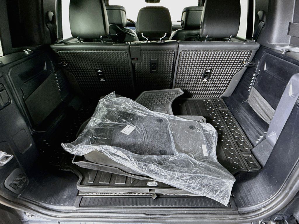 2022 Land Rover Defender 110 X-Dynamic HSE Willowbrook IL