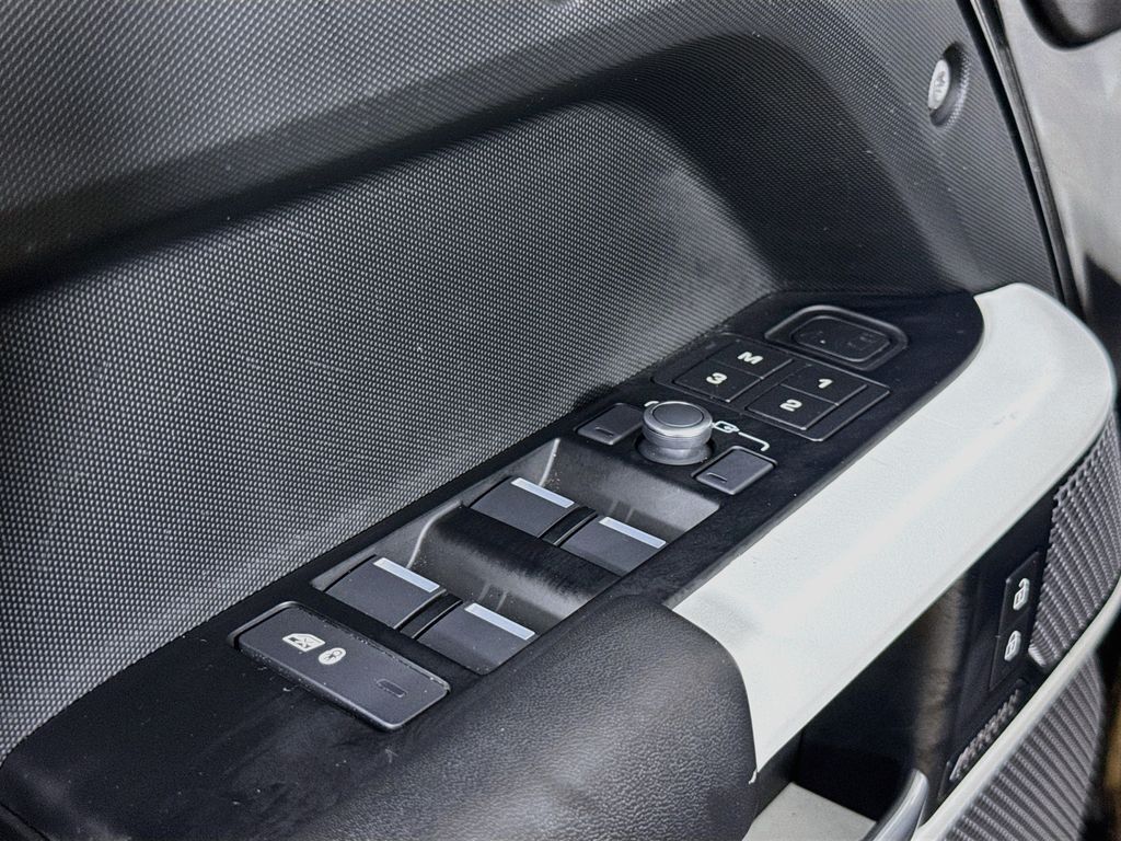 2022 Land Rover Defender 110 X-Dynamic HSE Willowbrook IL