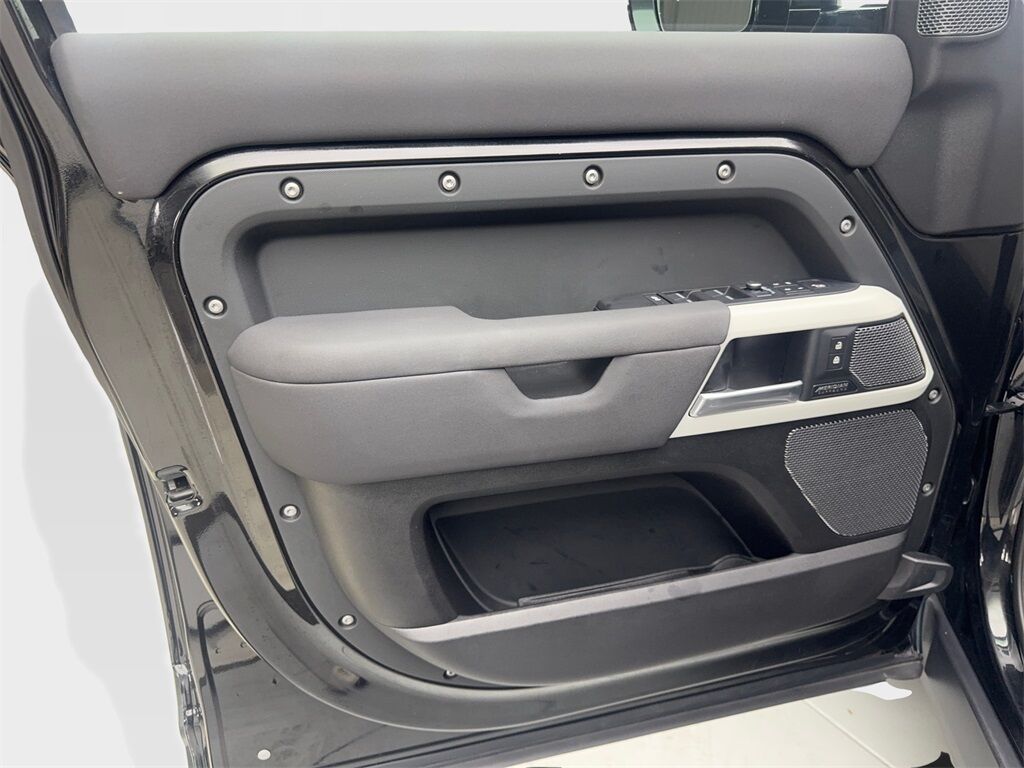 2022 Land Rover Defender 110 X-Dynamic SE NAV,CAM,PANO,HTD STS,BLIND SPOT Irving TX