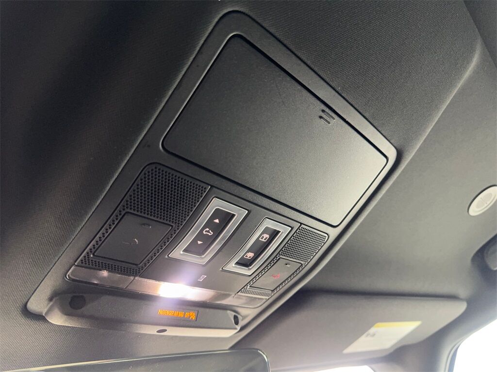 2022 Land Rover Defender 110 X-Dynamic SE NAV,CAM,PANO,HTD STS,BLIND SPOT Irving TX