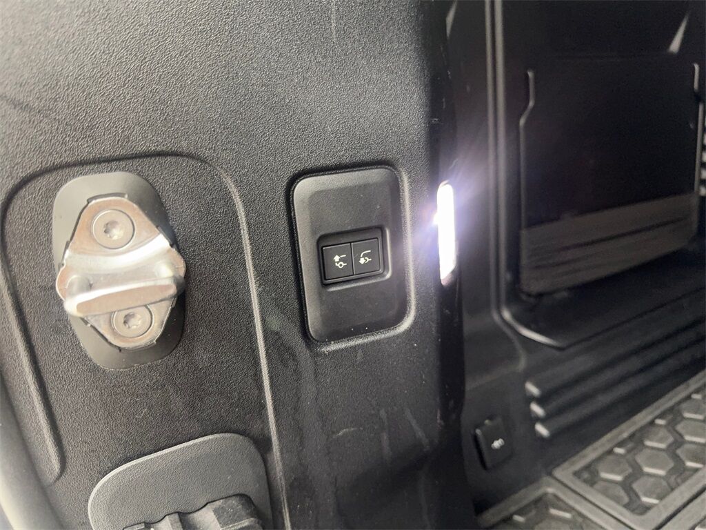 2022 Land Rover Defender 110 X-Dynamic SE NAV,CAM,PANO,HTD STS,BLIND SPOT Irving TX