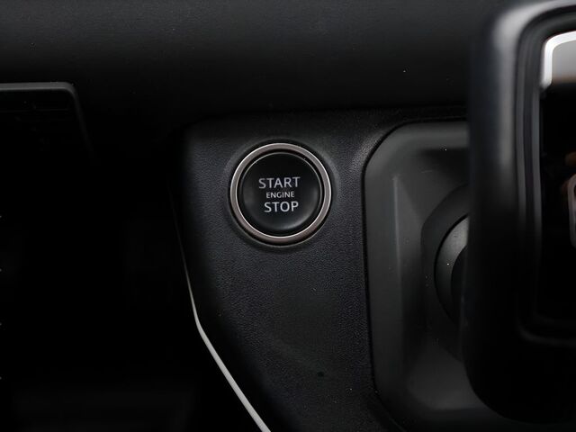 2022 Land Rover Defender 110 X-Dynamic SE Oshkosh WI