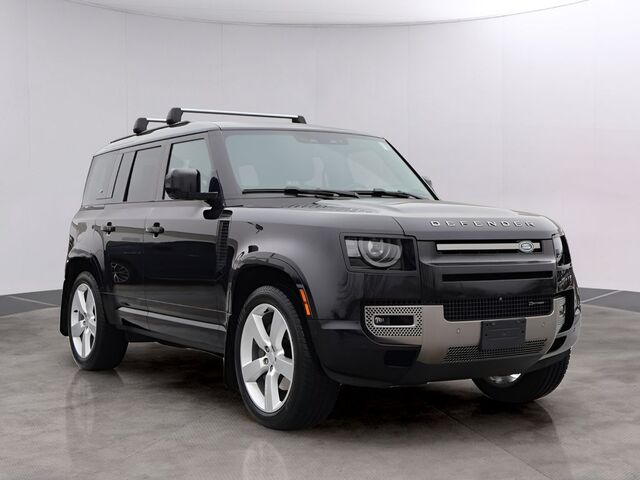 2022 Land Rover Defender 110 X-Dynamic SE Oshkosh WI