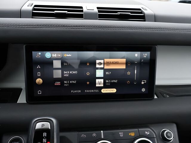 2022 Land Rover Defender 110 X-Dynamic SE Oshkosh WI